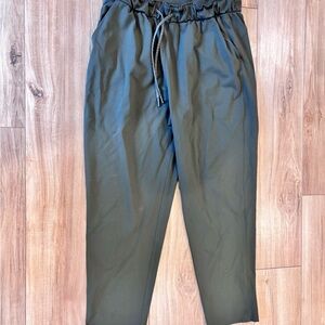 Women’s lululemon dark olive high waisted stretch jogger size 12